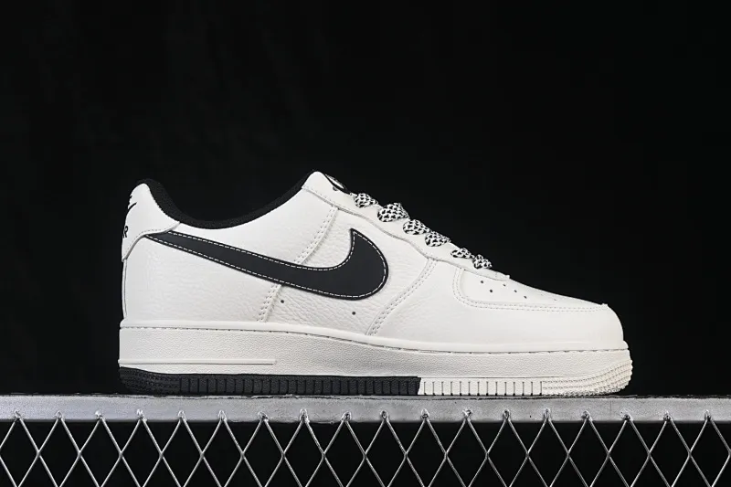 All categories Nk Air Force 1 Air Force series Nk Air Force 1 Low Air Force low-top Nike Air Force 1'07 Low black and white contrast Air Force 1 low-top casual sneakers MM3399-817